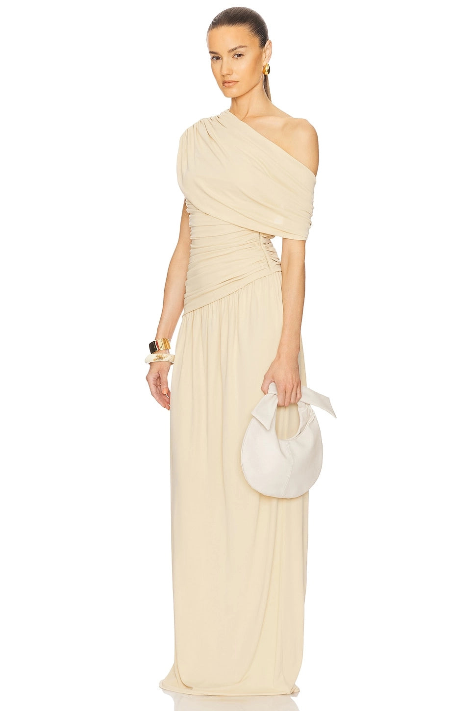 Reunindo vestido maxi sólido de um ombro