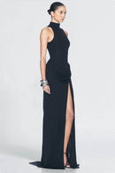 Vestido longo com fenda e ajuste em blocos de cores