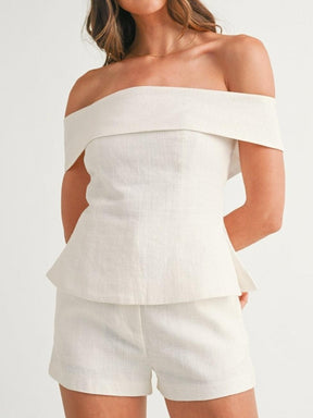 Algodão branco e traje de duas peças
