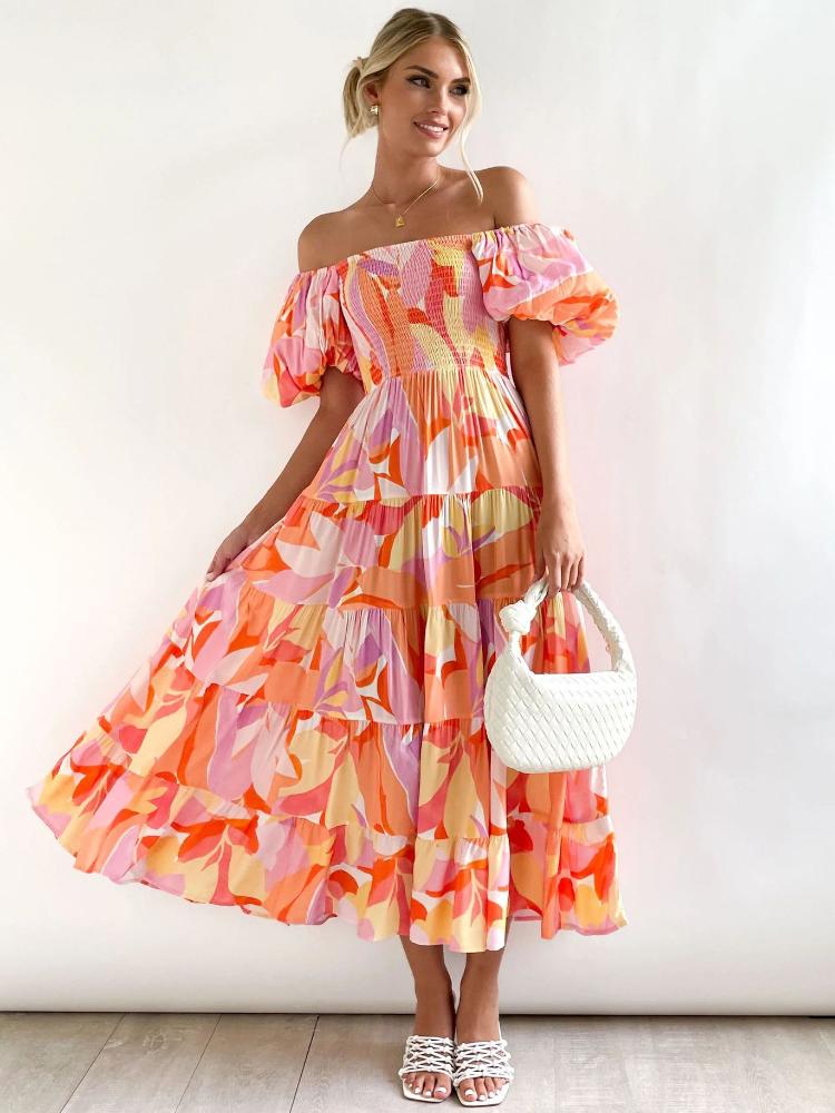 Vestido maxi estampado Andrea com ombros de fora e manga bufante em camadas