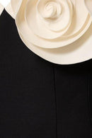 Vestido curto de crepe com flores Myrna