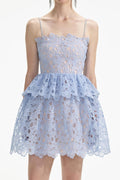 Vestido curto de renda Ophelia com camadas
